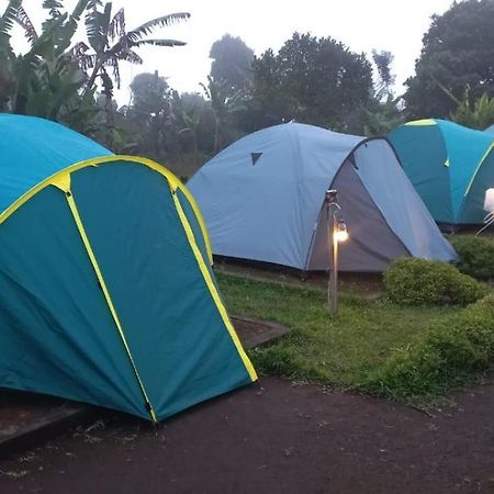 Готель The Gate Rinjani Sajang Екстер'єр фото
